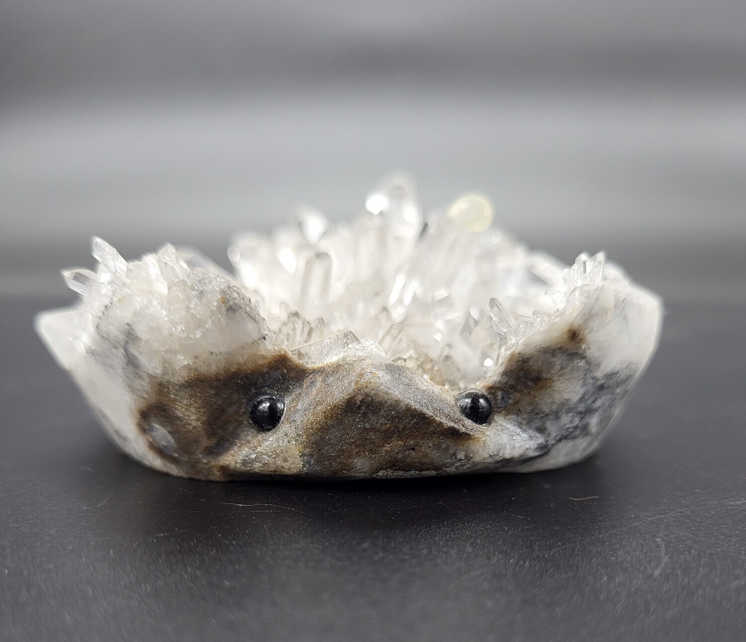 QUARTZ CLUSTER HEDGEHOG