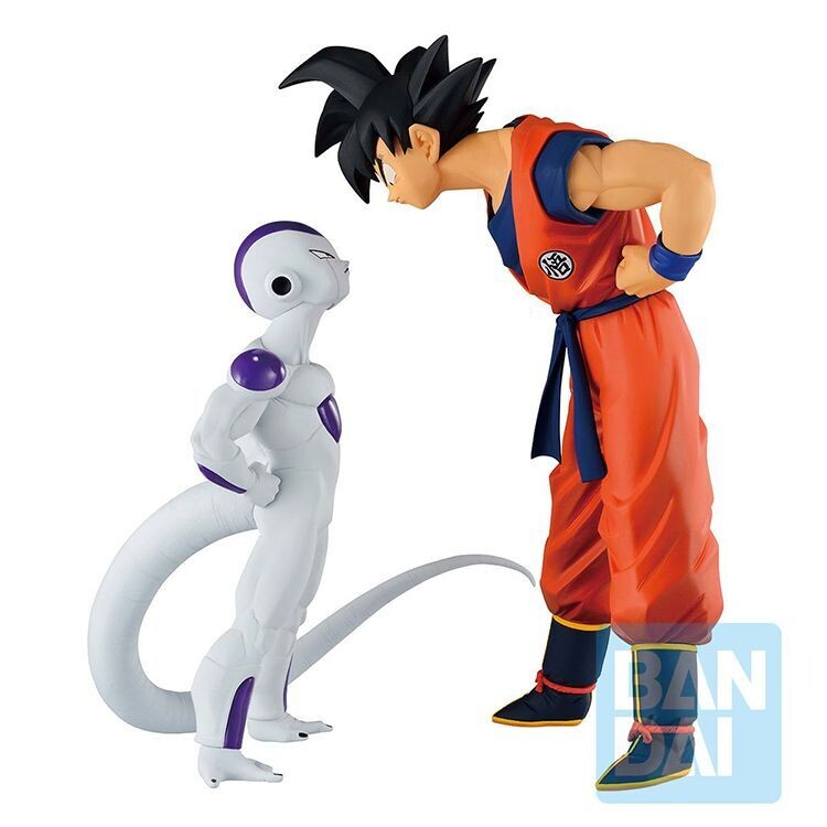Dragon Ball Z Son Goku and Frieza Ball Battle on Planet Namek Ichibansho Statue
