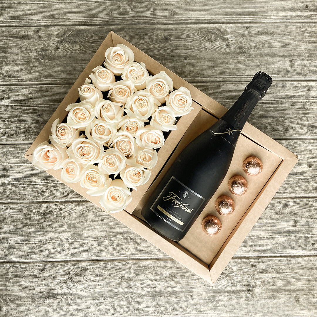 Canasta C - Freixenet y Bombones