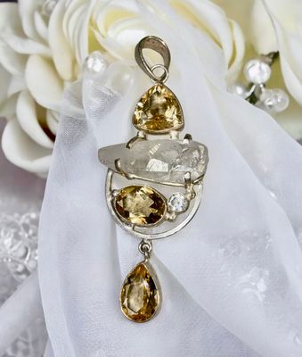 Citrine &amp; Quartz Pendant