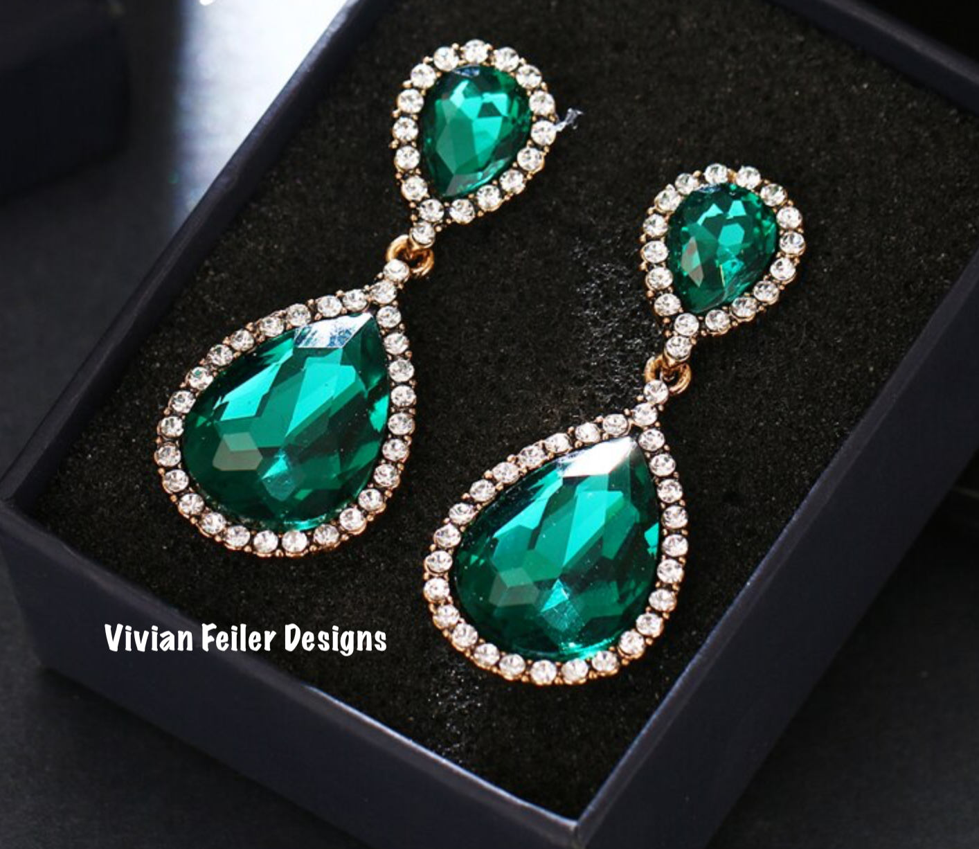 EMERALD Green GOLD Earrings, Bridal Earrings, Wedding, Pageant