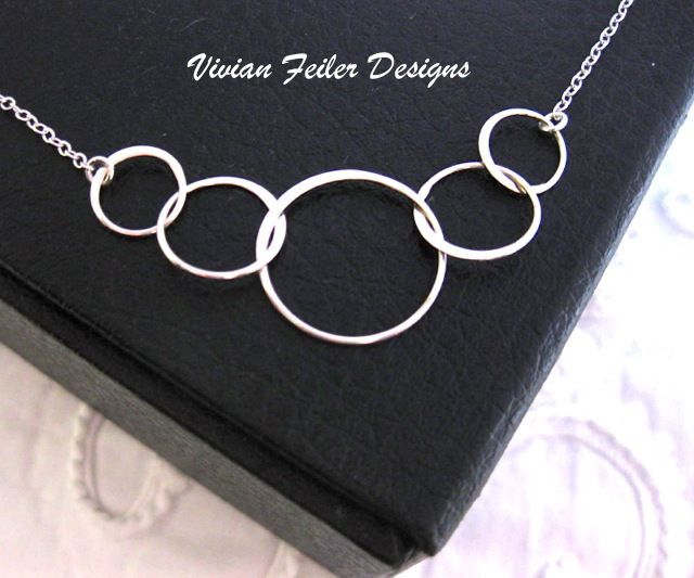 Mother Necklace  Five Circle son daughter GOLD or SILVER Linked 5 Interlocking Rings