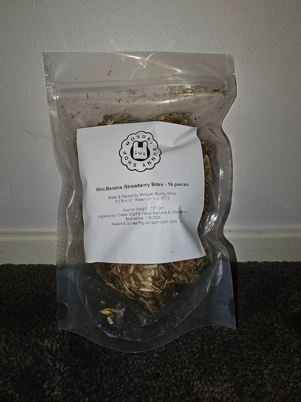 Mosuki Mini Banana &amp; Strawberry Bites 100g