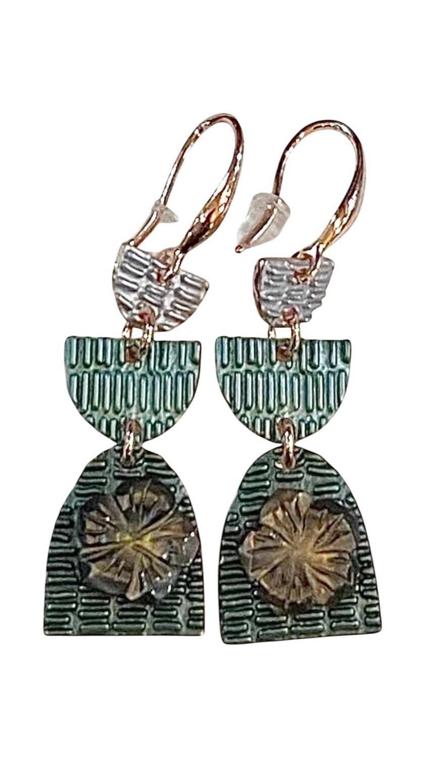Orecchini in madreperla verde tiffany