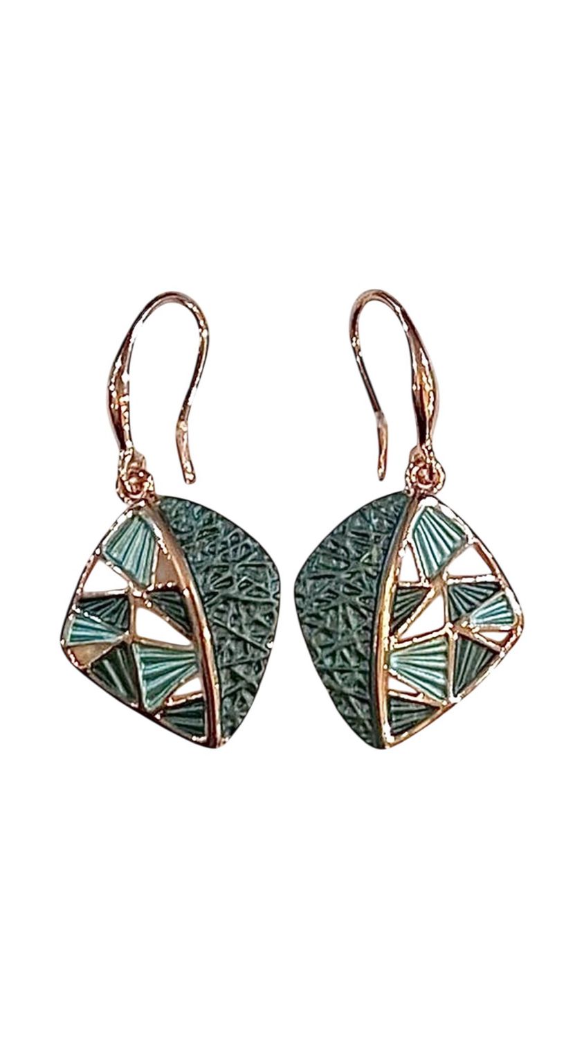 Orecchini in madreperla verde tiffany