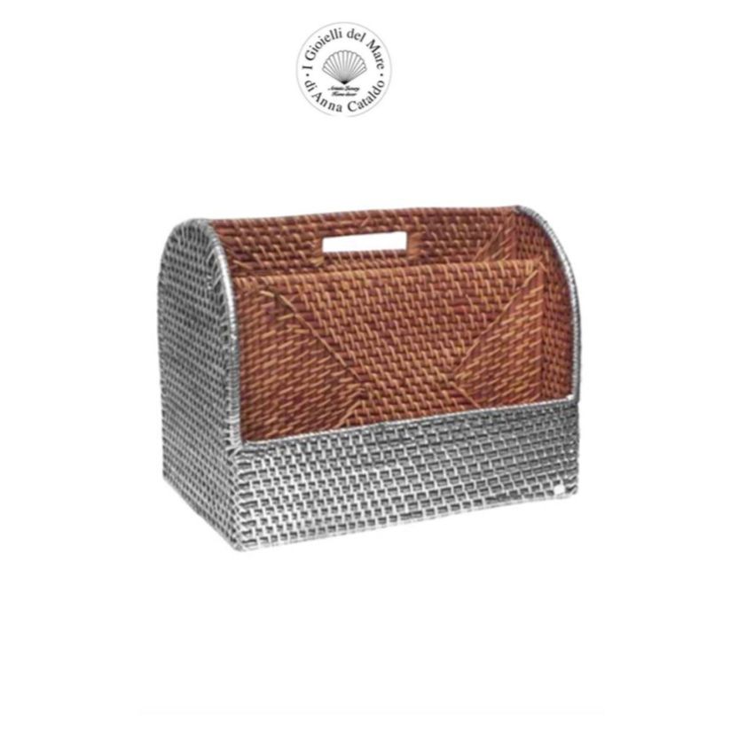 Porta rivista in rattan rivestito in argento