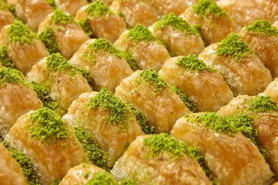 Baklava mit Antep Pistazien 3,5kg Blech Baklava mit Antep Pistazien 3,5kg Blech