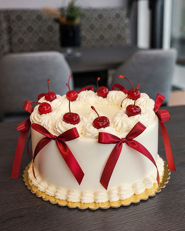 Schleife Torte Rot Kirsche 04
