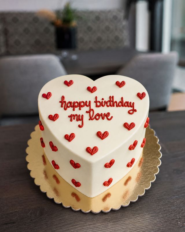 Herz Torte Weiss Rote Herzen 05