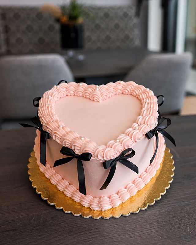 Herz Schleife Torte Rosa Schwarz 02