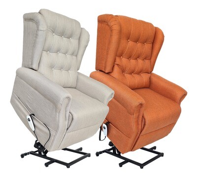 Entspannen Sie in ultimativem Komfort mit dem abc HOME Relaxsessel (108 cm H)!
Entspannung in verschiedenen Positionen: Genießen Sie eine bequeme Liegeposition dank der manuell oder elektrisch (je nach Modell) verstellbaren Rückenlehne und der Fußstütze.
Komfortable Materialien: Der Sessel ist mit hochwertigem Textilstoff bezogen und bietet langanhaltenden Komfort. Der robuste Metallrahmen garantiert Stabilität und Langlebigkeit.
Praktische Details: Die Maße des Sessels betragen 88 cm T x 84 cm B x 108 cm H. Die Sitzhöhe beträgt 50 cm, die Sitzbreite 53 cm und die Sitztiefe 48 cm.
Spezifikationen:
Marke: abc HOME
Farbe: Braun
Maße: 88 cm T x 84 cm B x 108 cm H
Sitzhöhe: 50 cm
Sitzbreite: 53 cm
Sitztiefe: 48 cm
Material: Textilstoff, Metall
Funktionen:
Aufsteh- und Liegefunktion (steuerbar per Fernbedienung)
Keywords: Relaxsessel, Sessel, Braun, abc HOME, Liegefunktion, Aufstehfunktion, bequem, komfortabel, hochwertig, robust, Textilstoff, Metall, Wohnzimmer, Schlafzimmer, Geschenkidee