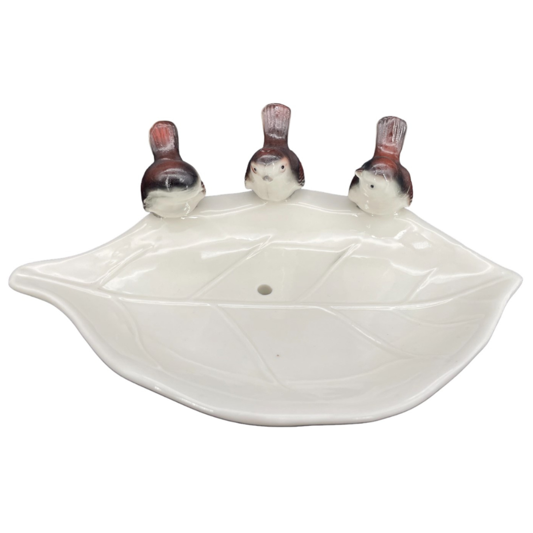 Dekorative Seifenschale mit Vögeln