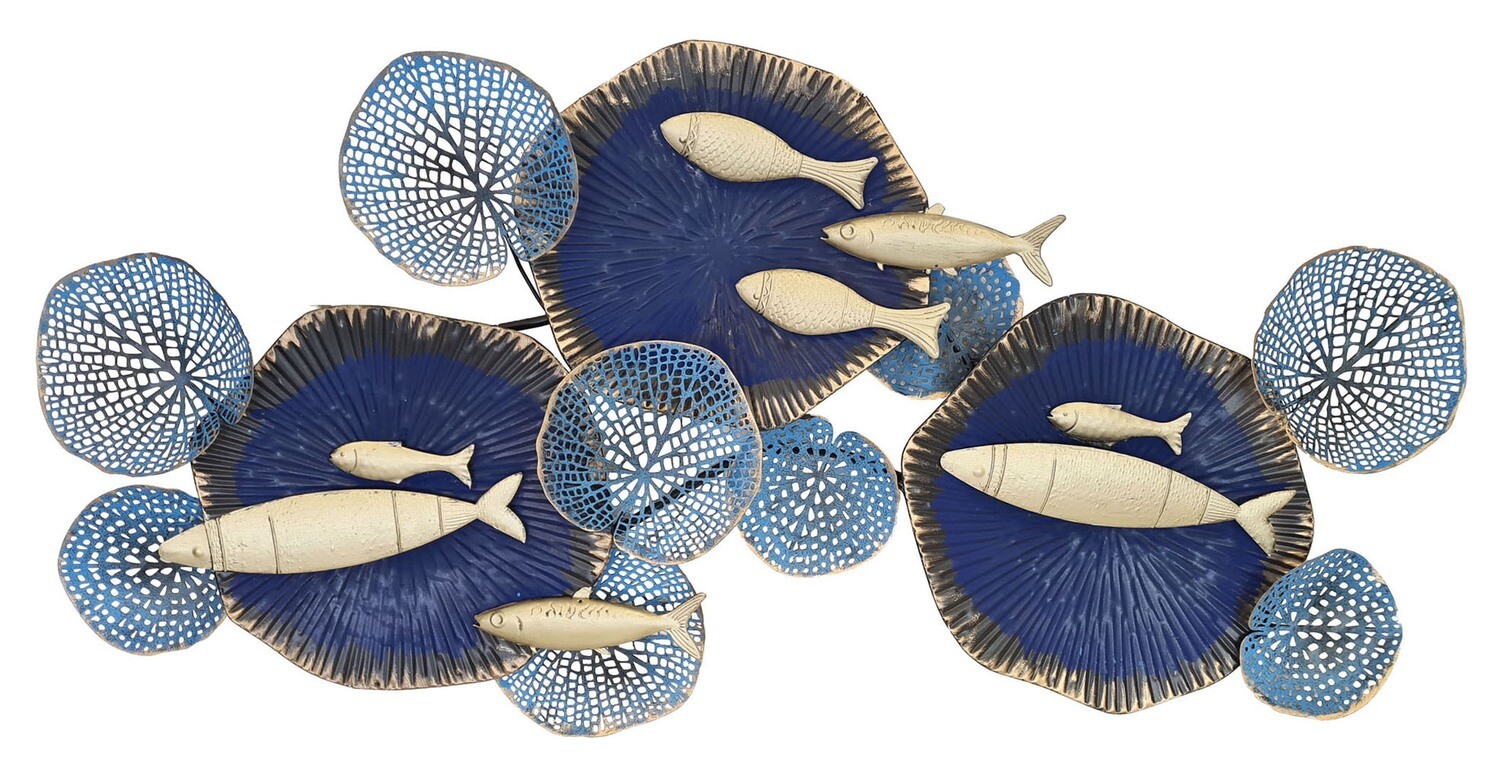 abc HOME – Wanddeko Das Meer – Großes Wandbild aus Metall – Blau & Gold – 126x65 cm Verleihen Sie Ihrem Zuhause einen maritimen Touch mit der abc HOME Wanddeko Das Meer (126 cm B)!
Tauchen Sie ein in die Unterwasserwelt: Diese Wanddekoration aus Metall überzeugt mit ihrem detailreichen Design aus Korallen und Fischen und bringt die Schönheit des Meeres in Ihr Zuhause.
Großformatige Dekoration: Die Dekoration mit einer Breite von 126 cm ist ein absoluter Blickfang und eignet sich ideal für große Wände.
Hochwertiges Material: Die Wanddekoration ist aus hochwertigem Metall gefertigt und garantiert langlebige Qualität.
Spezifikationen:
Marke: abc HOME
Farbe: Gold, Dunkelblau
Material: Metall
Maße: 7 cm T x 126 cm B x 65 cm H
Keywords: Wanddeko, Das Meer, Korallen, Fische, Metall, Gold, Dunkelblau, Wohnzimmer, Schlafzimmer, Büro, Dekoration, Geschenkidee