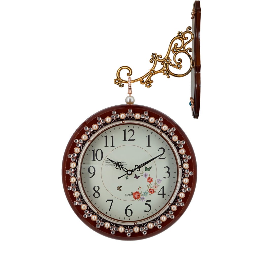 abc HOME – Wanduhr – Dekorative Bahnhofsuhr mit Quarzuhrwerk – Kunststoff – Braun – 32 cm abc HOME – Wanduhr – Dekorative Bahnhofsuhr mit Quarzuhrwerk – Kunststoff – Braun – 32 cm
