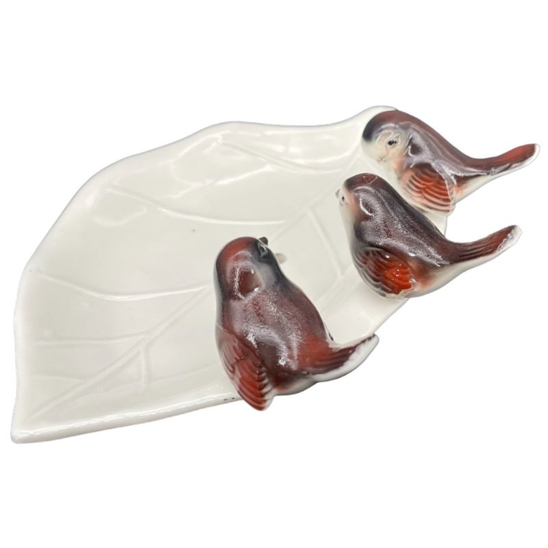 Dekorative Seifenschale mit Vögeln