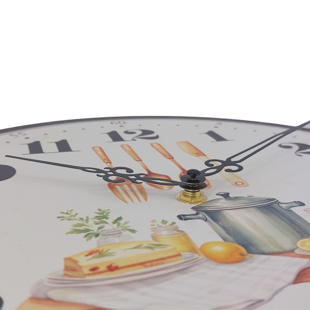 abc HOME – Wanduhr Küche – Dekorative Küchenuhr mit Koch-Motiv – MDF & Kunststoff – 30 cm