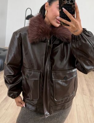 Shiny faux fur collar jacket