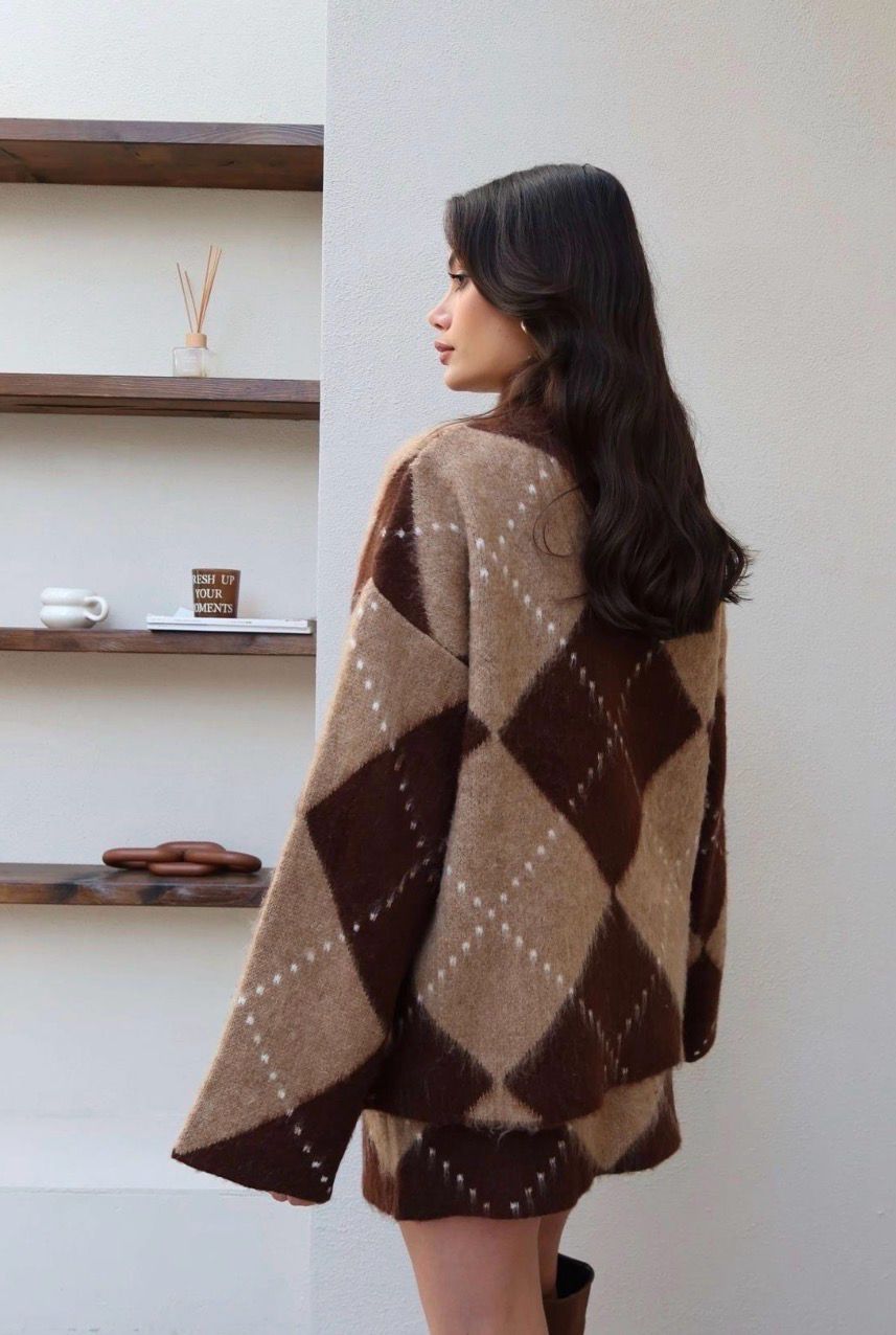 High-neck diamond-pattern Skirt Set