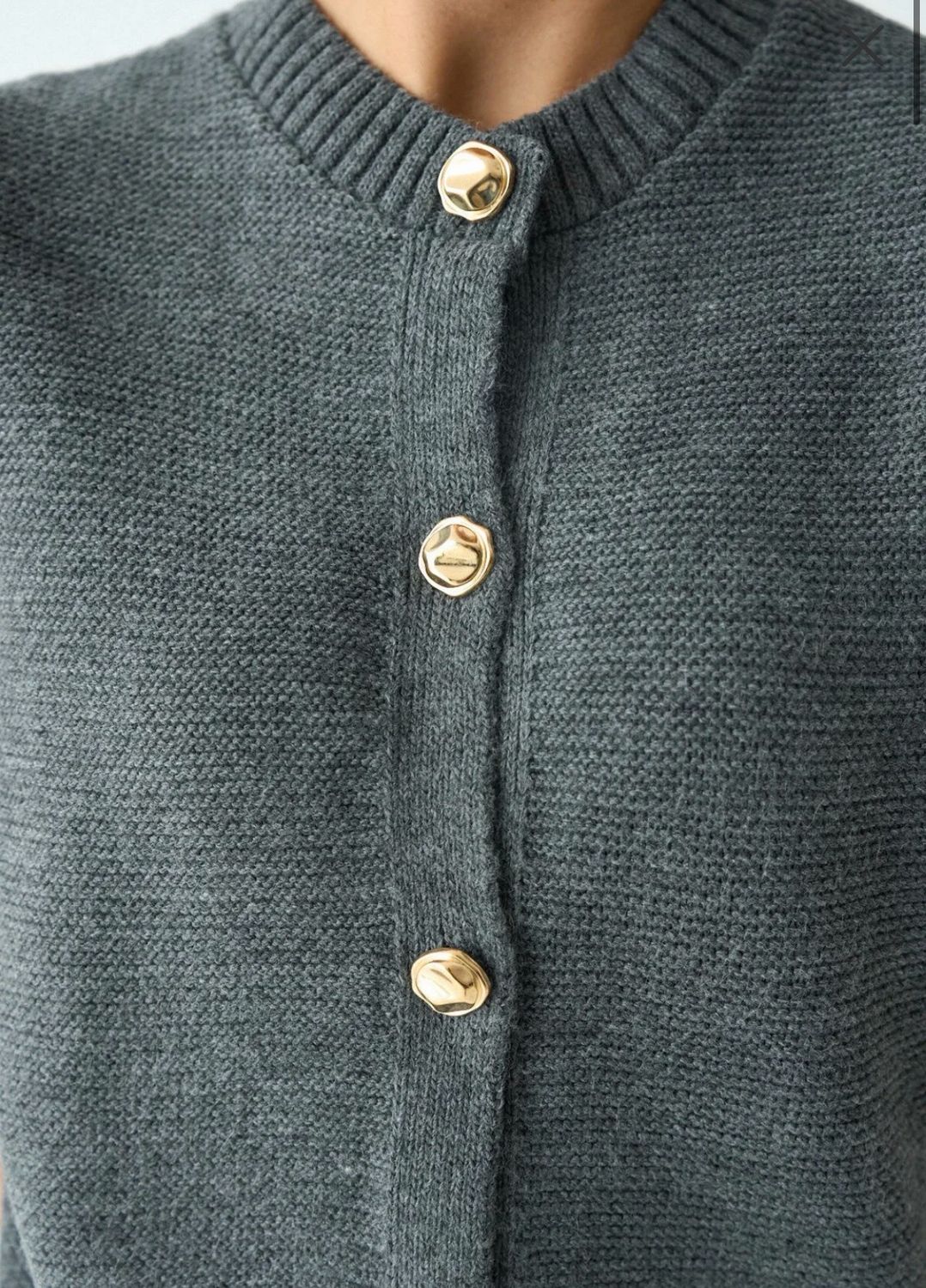 Gold Buttoned Knitwear Vest