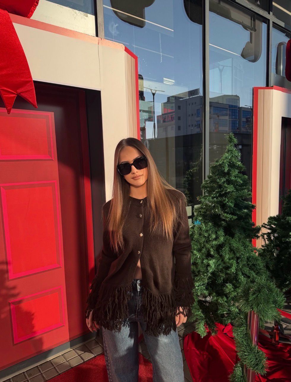 Fringed button knitted cardigan