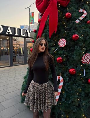 Short Flowy Sequin Print Skirt