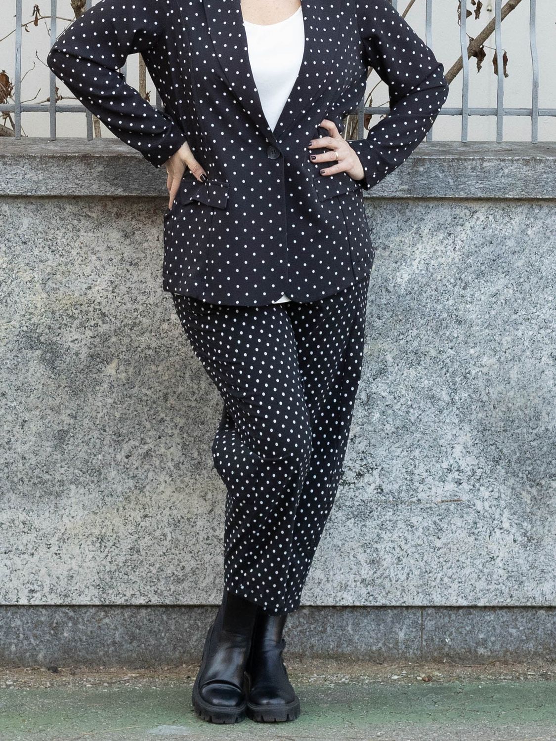 Pant Dot Noir
