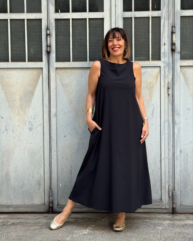 Black Super Simple Dress