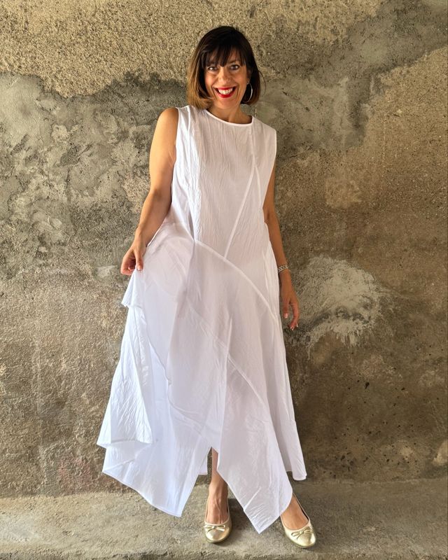 Abito Asymmetric White
