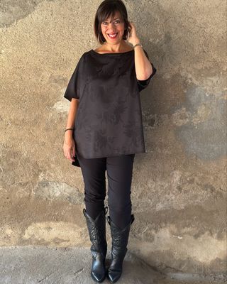 Blusa minimal raso damascato