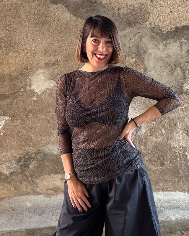 Blusa in tulle arabesque