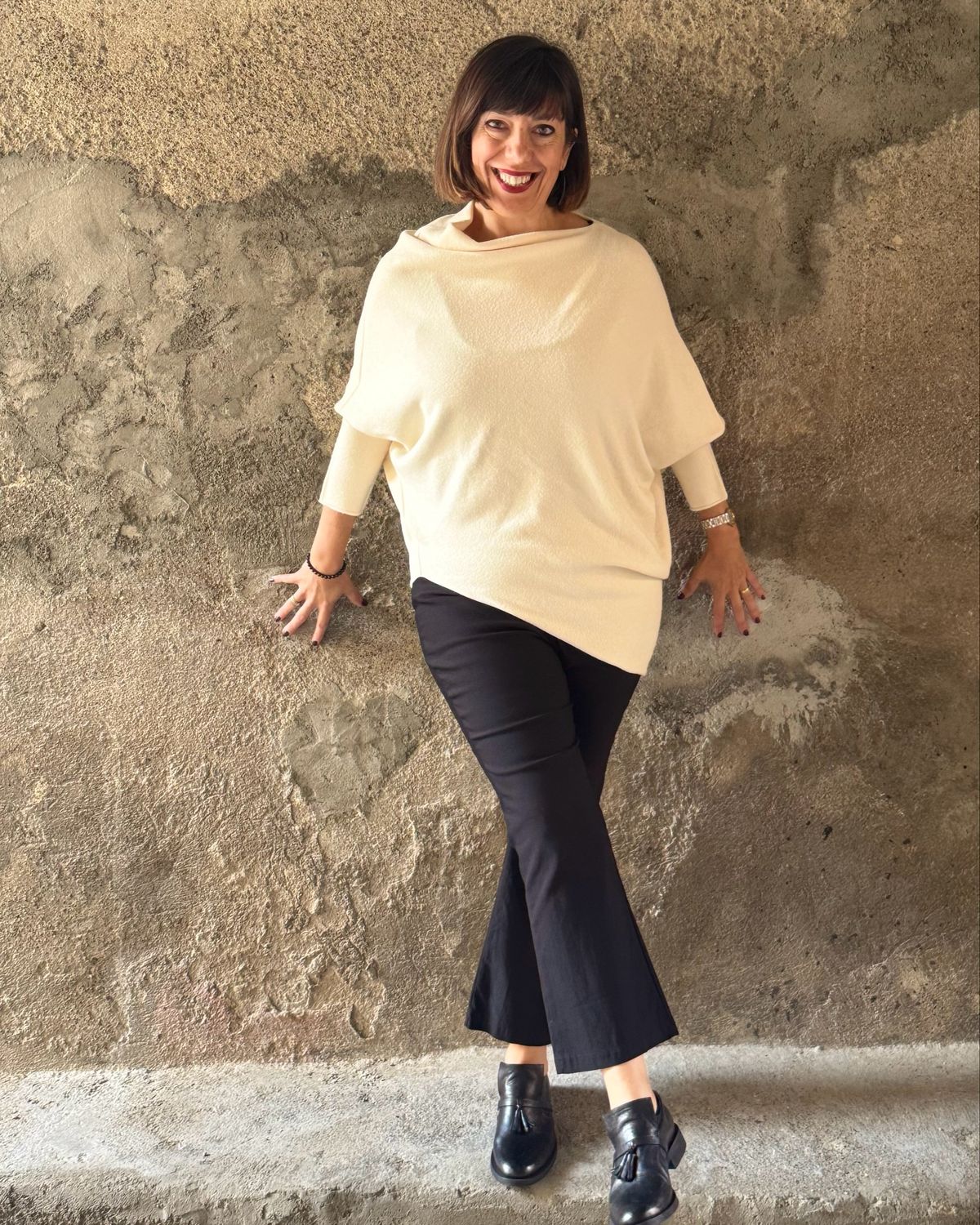 Maglione taglio asimmetrico panna