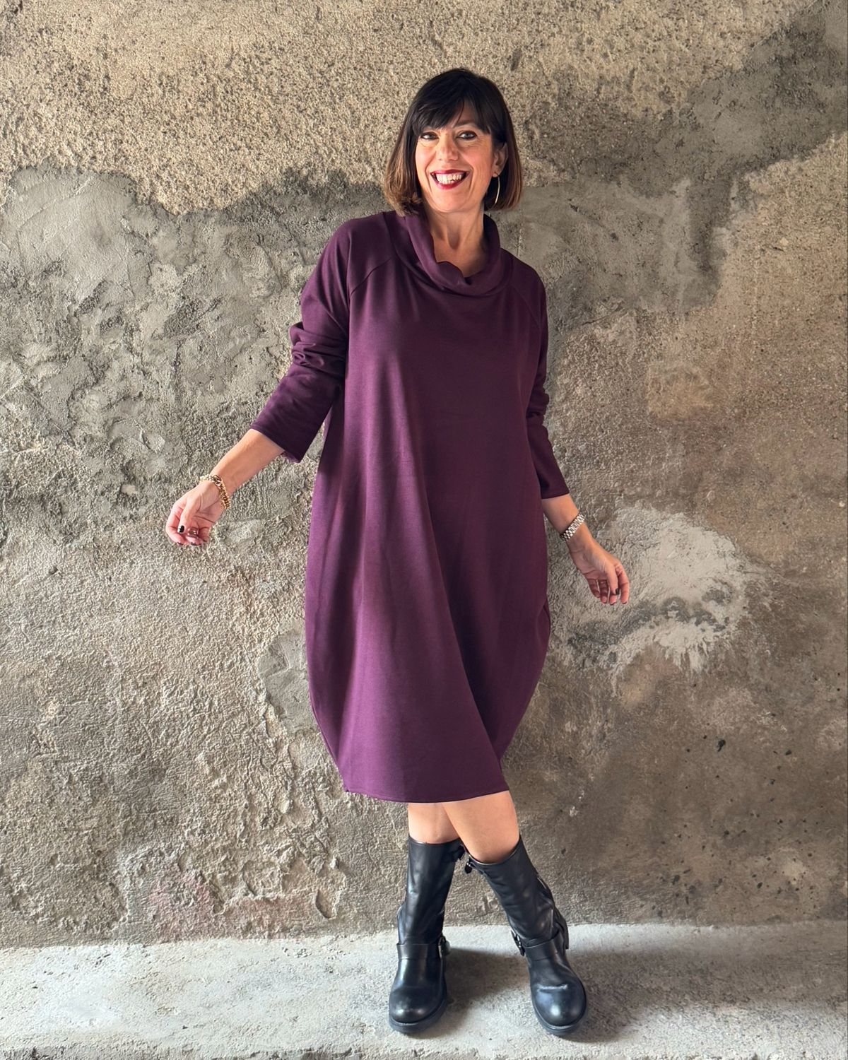 Abito collo anello aubergine