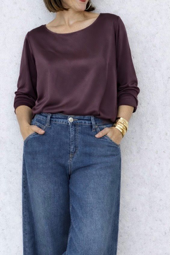 Blusa satin elasticizzata melanzana