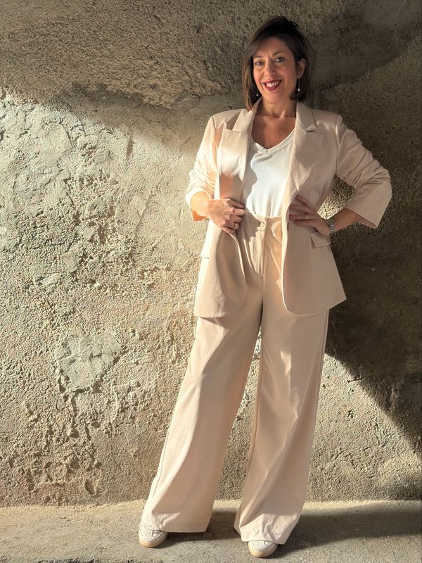 Tailleur elasticizzato sand