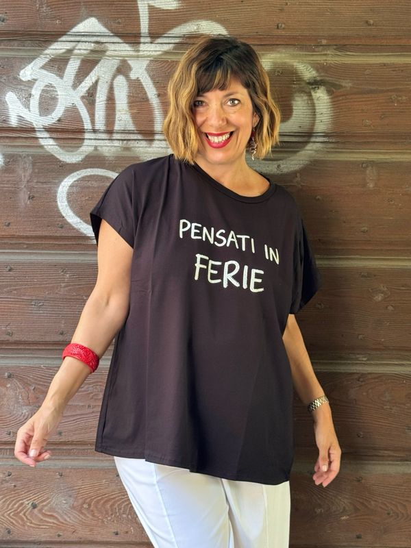 T-Shirt Pensati In Ferie Black