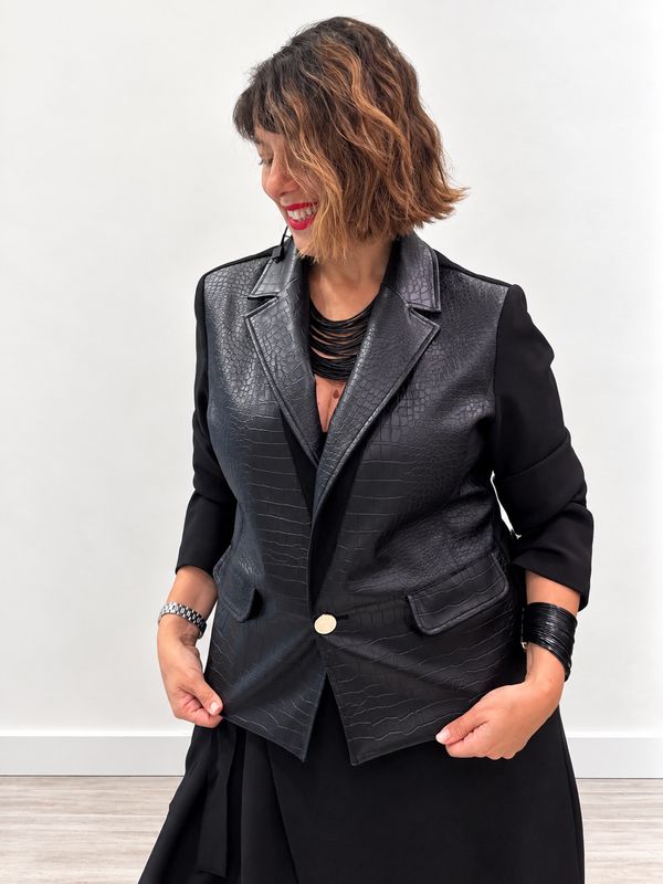 Justine Blazer