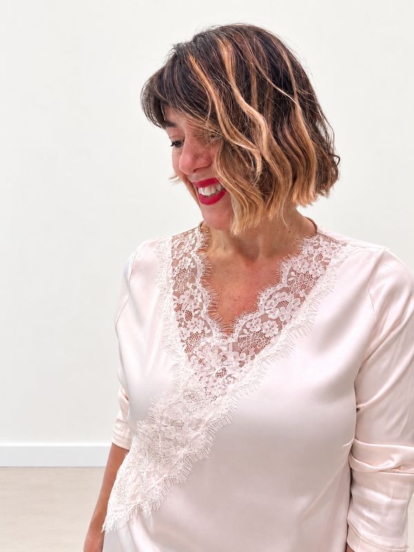Blusa Goth - col Crema