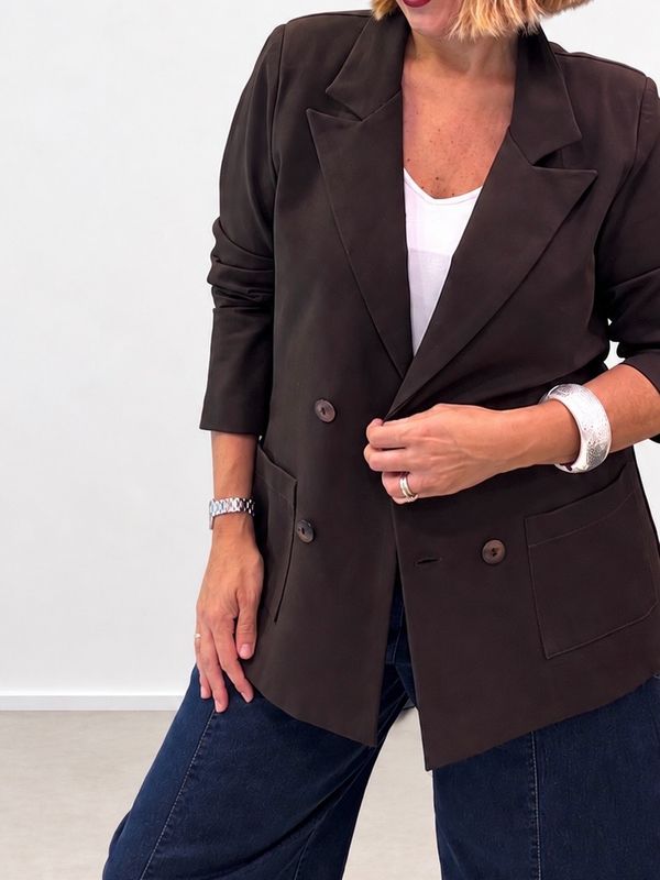 Blazer elasticizzato col ciocco fondente