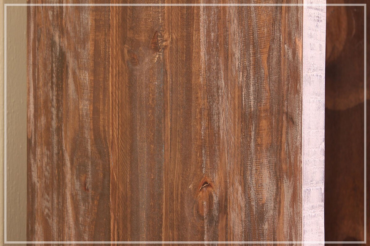 ANTIQUE - 966 ARMOIRE
