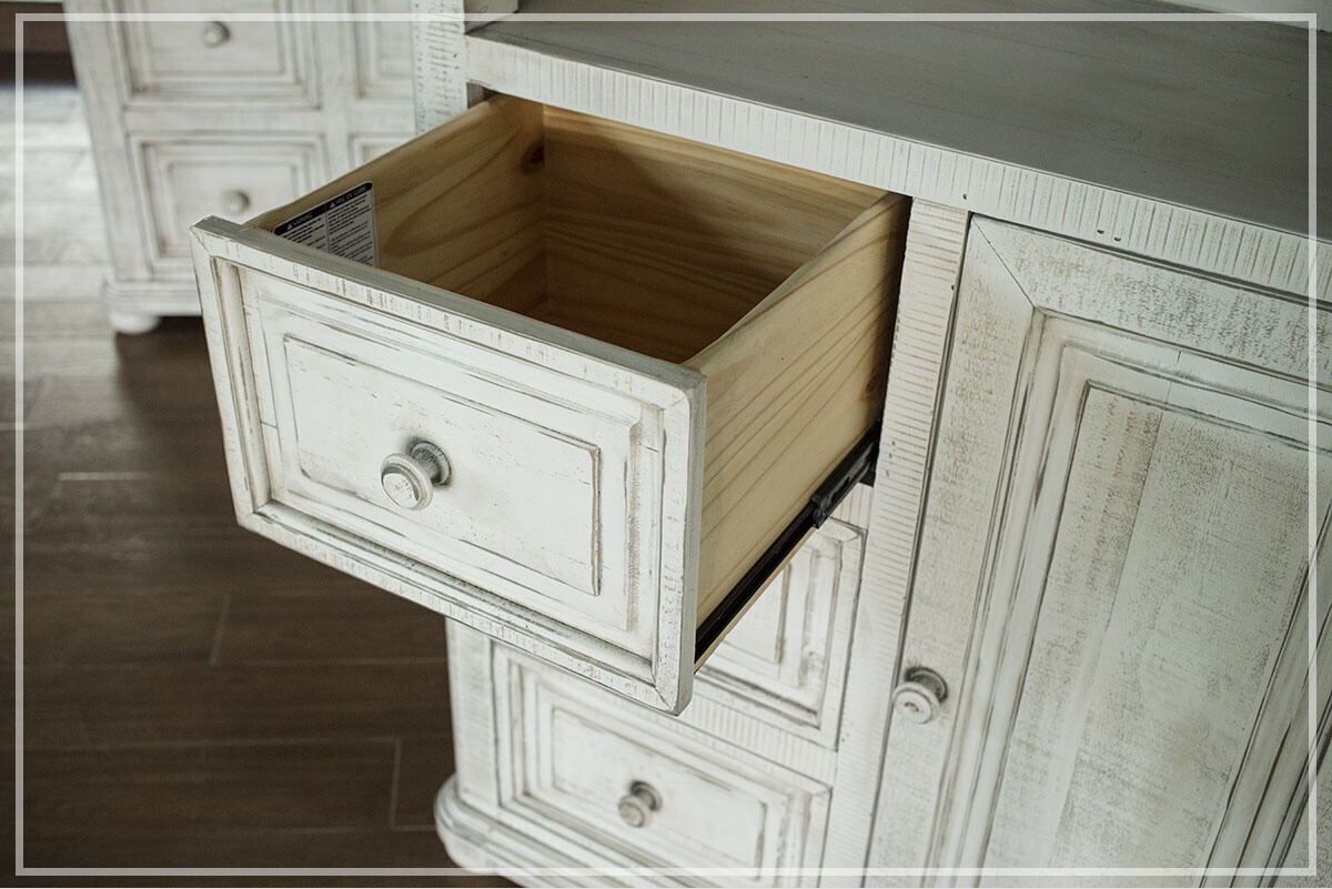 LUNA- 768 DRESSER