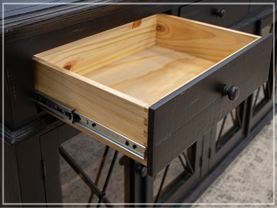 VINTAGE BLACK -974 CONSOLE
