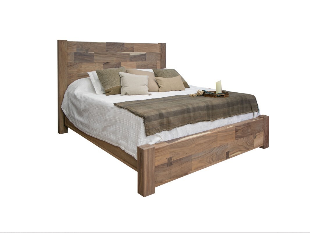 NATURAL PAROTA- 8681 QUEEN BED