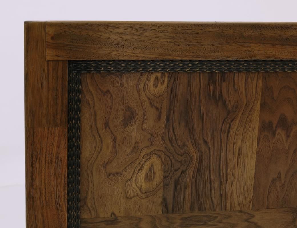 WALNUT - 3421 KING BED