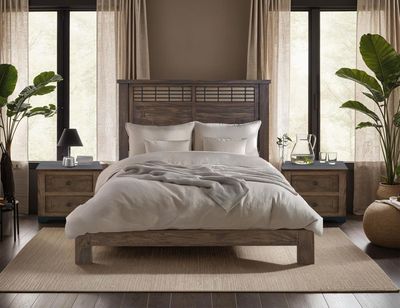 PAROTA III - 8961 QUEEN BED