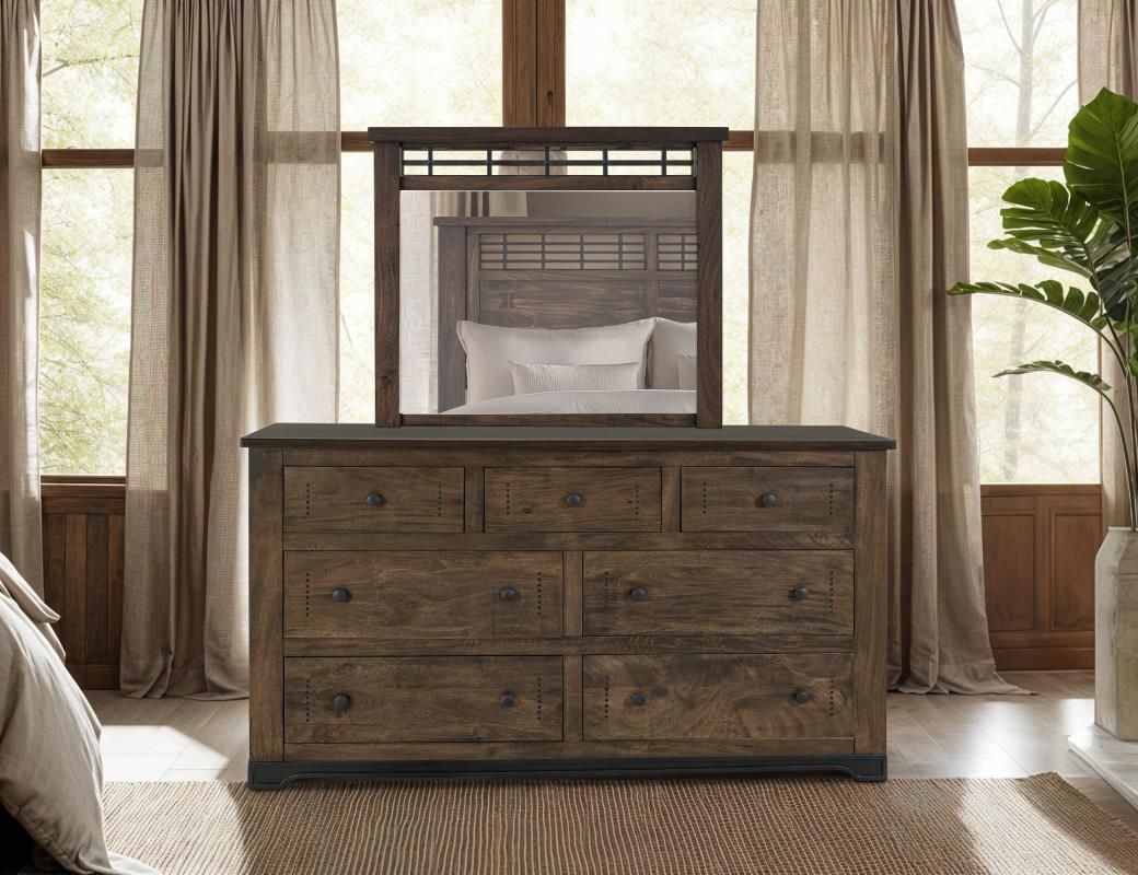 PAROTA III - 8961 DRESSER