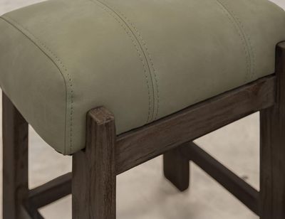 BALAM BLACK - 4421 STOOL 24&quot; - GREEN