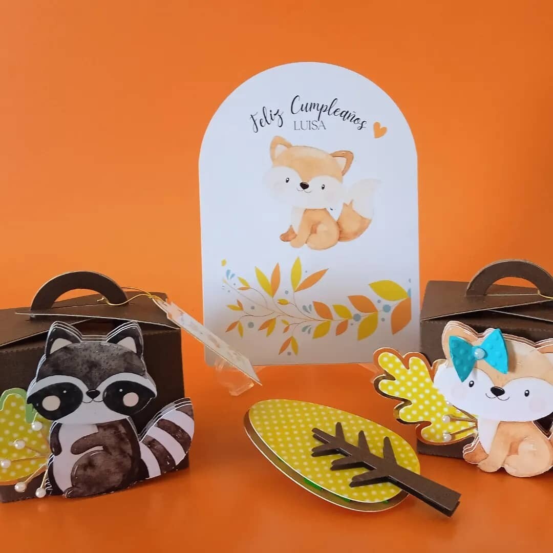 Cajitas cotillones y cartel personalizados para cualquier ocasion,bellos.