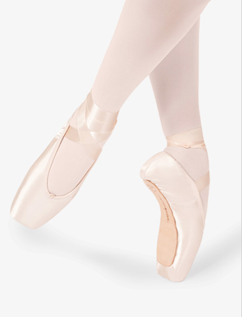Muse UCut Drawstring Russian Pointe Shoes 