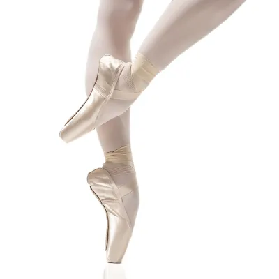 RC-42 Iridescence Quiet R-Class Pointe Shoe