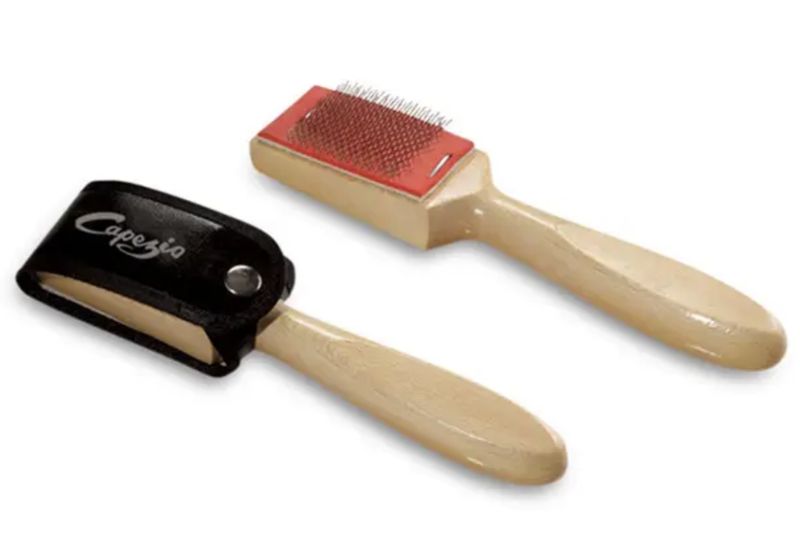 Capezio Suede Kiss Shoe Brush